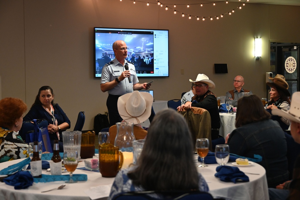 Joint Base San Antonio welcomes 307th Bombardment Group Association reunion