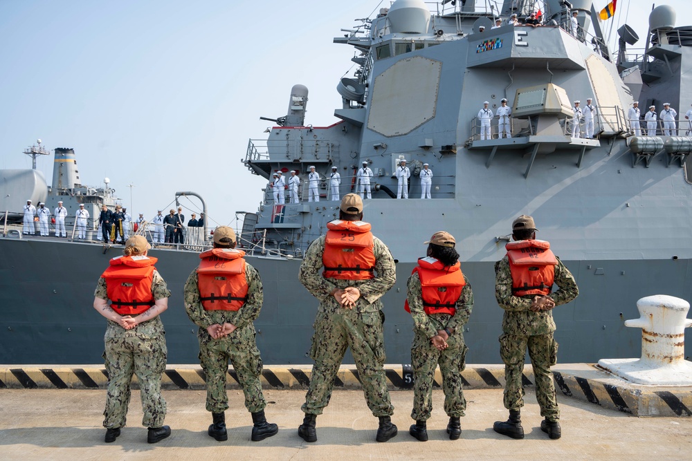 USS Porter Returns Home from Deployment