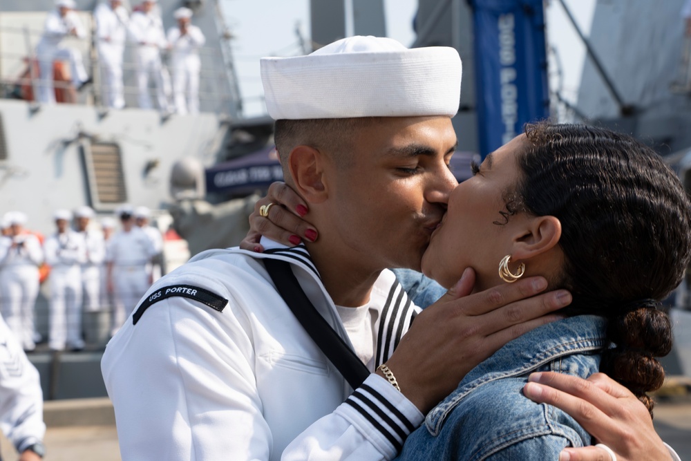 USS Porter Returns Home from Deployment