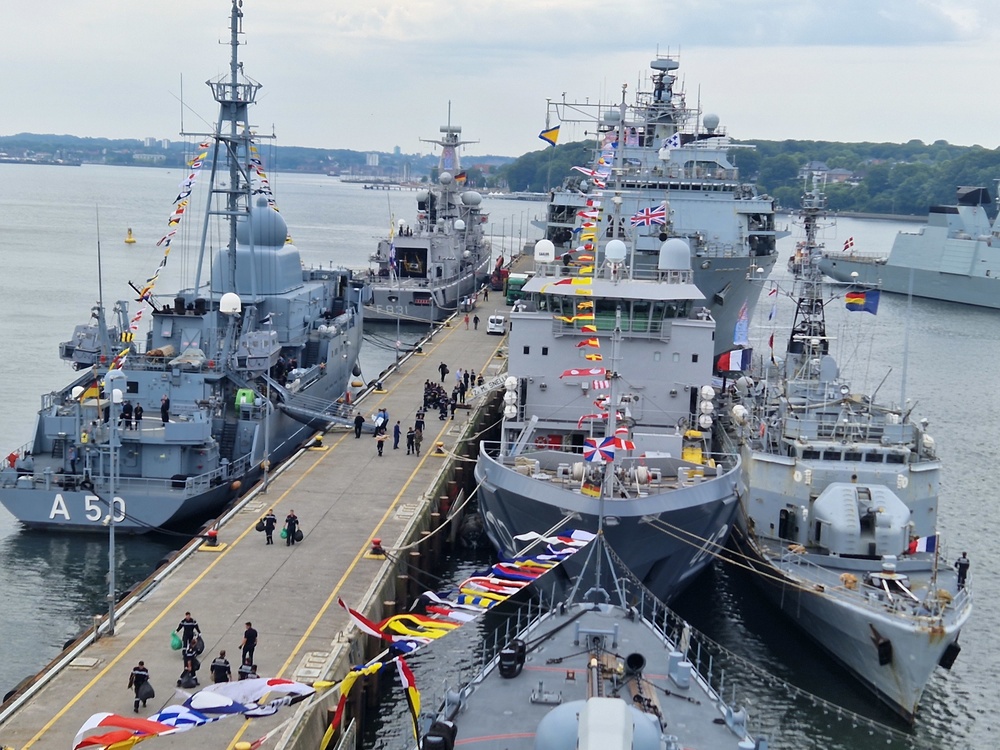 BALTOPS 23 ships moor in Kiel