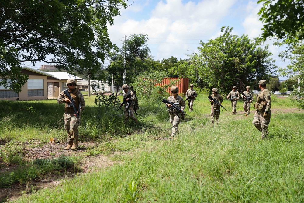 Soldiers of 101st Troop Command Conduct CLS Lanes