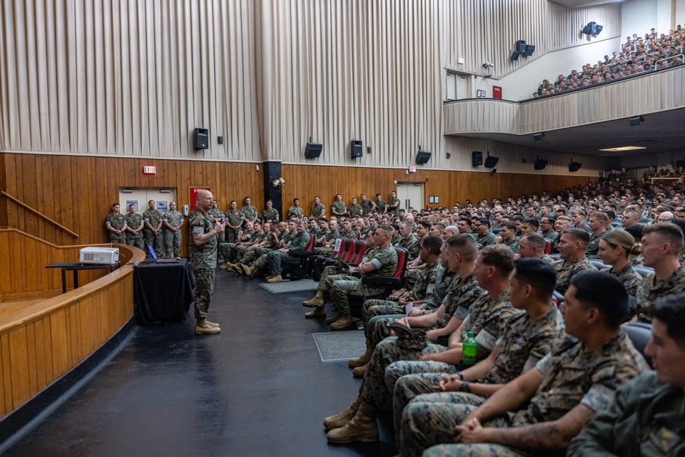 II MEF CG and SgtMaj speak to 26th MEU Marines &amp; Sailors following completion of PTP