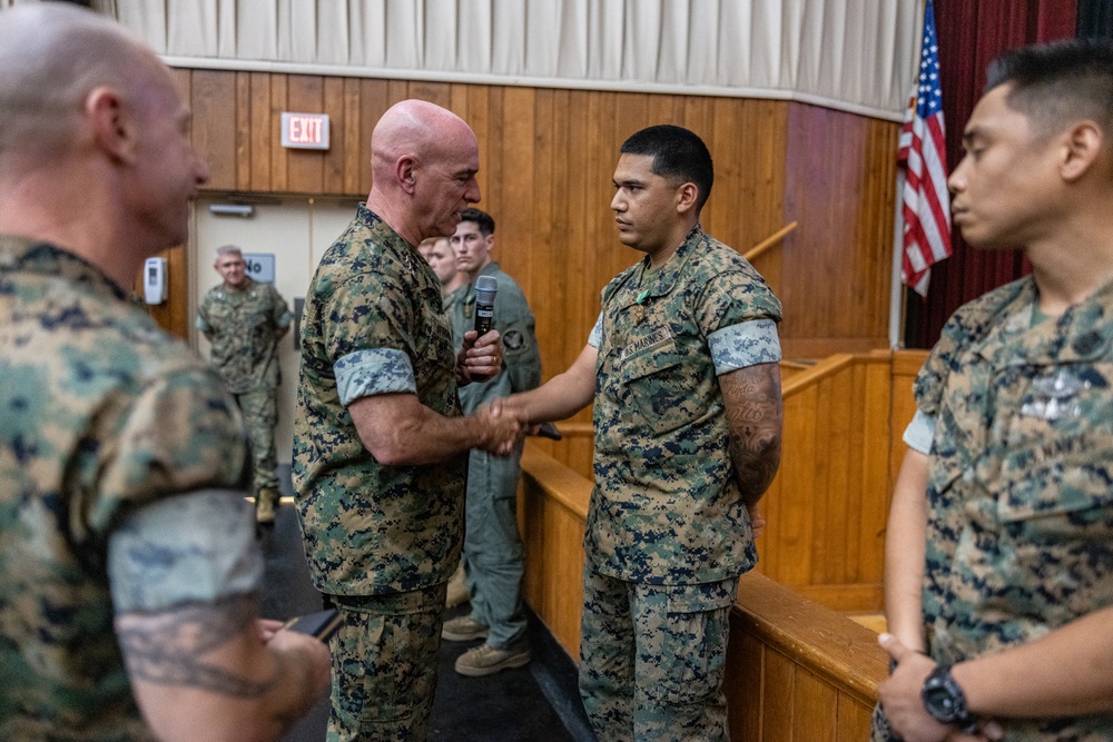 II MEF CG and SgtMaj speak to 26th MEU Marines &amp; Sailors following completion of PTP