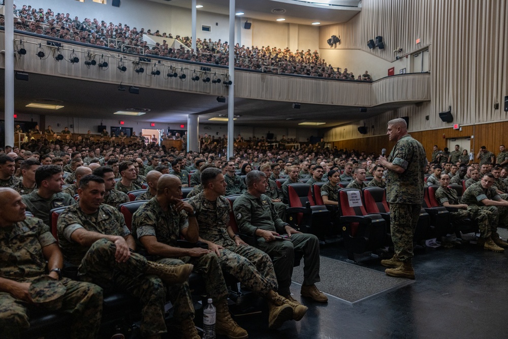 II MEF CG and SgtMaj speak to 26th MEU Marines &amp; Sailors following completion of PTP