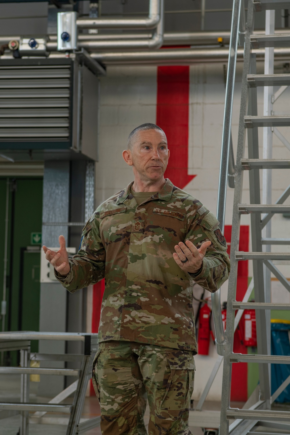 MA Guard Leadership visits 104FW Airmen during AD23