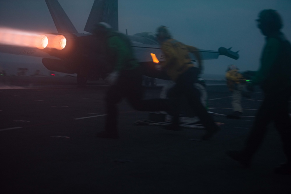 USS Ronald Reagan (CVN 76) conducts flight operations