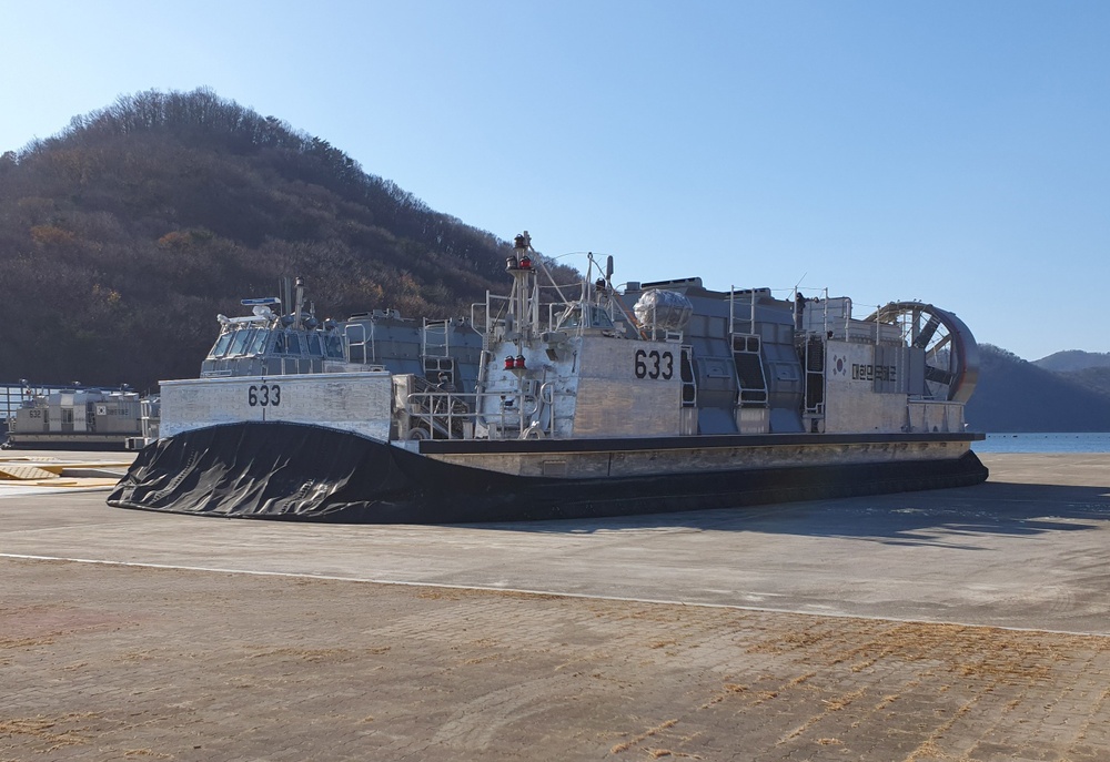 NSWC Panama City engineers help Republic of Korea develop air-cushion vehicle
