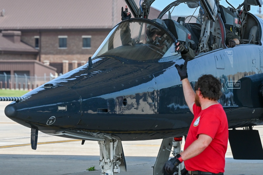 Whiteman Air Force Base T-38 Pilots Practice