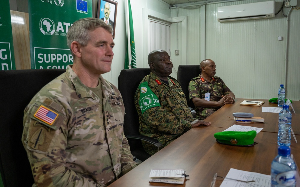 SOCAF commander visits Somalia