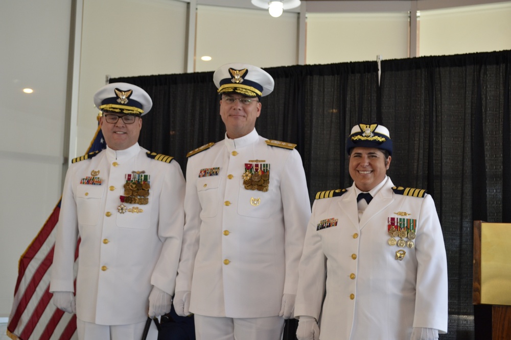 Coast Guard Sector Lower Mississippi River conducts change of command ceremony