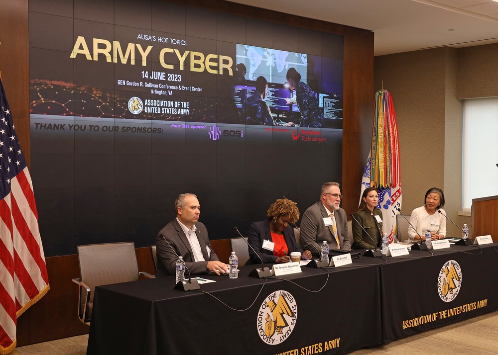 Leading military, industry, academic, media experts discuss advances in cyber domain