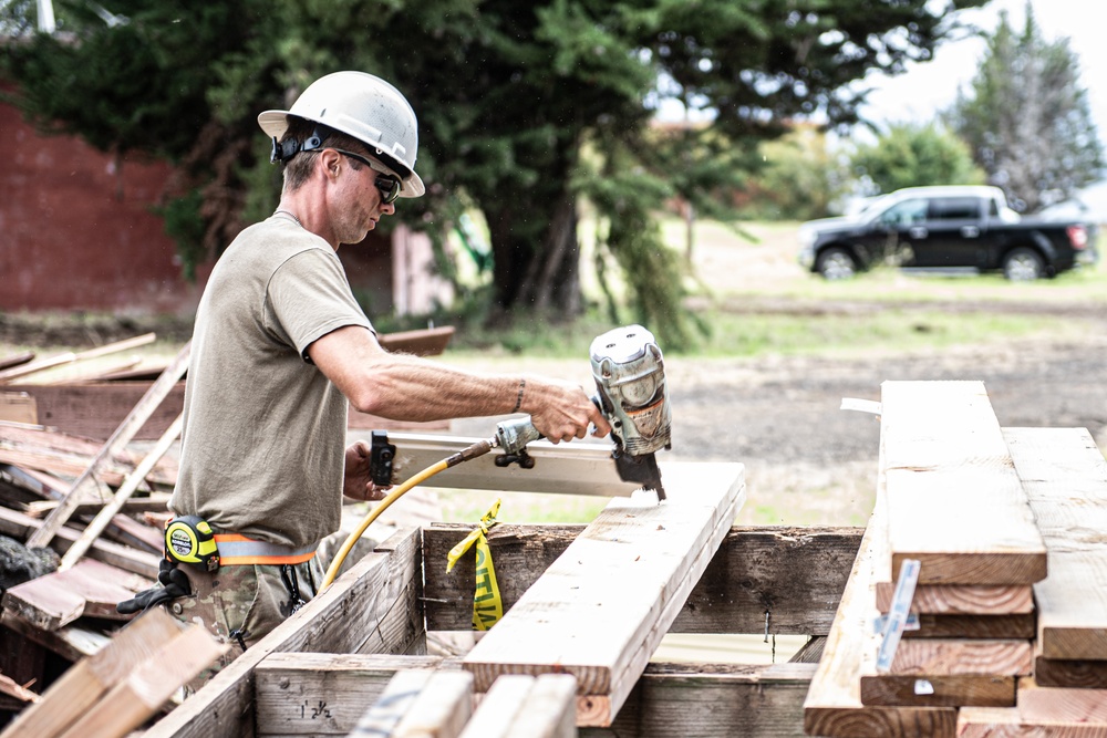 Oklahoma Army National Guard engineers renovate Camp Kilohana