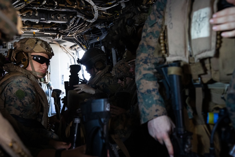 BLT 2/1 fly aways drills aboard USS America