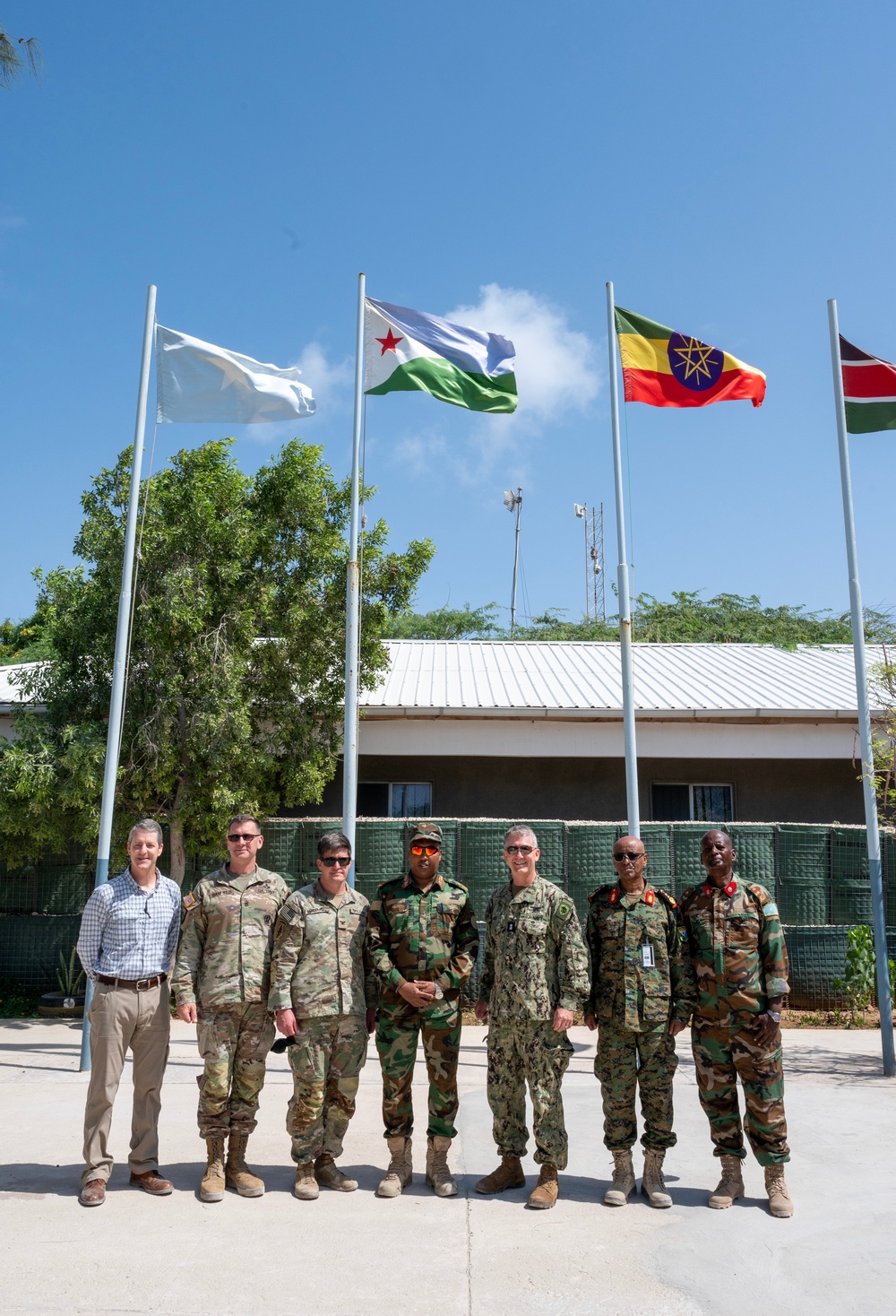 SOCAF commander visits Somalia