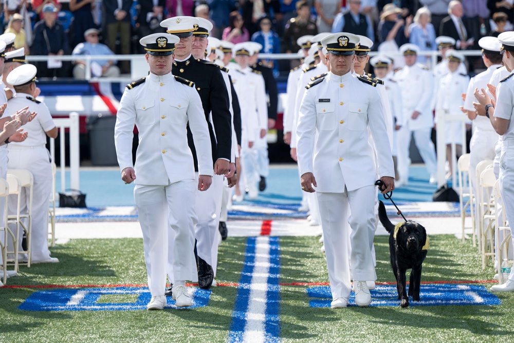 DSD Hosts USMMA Graduation