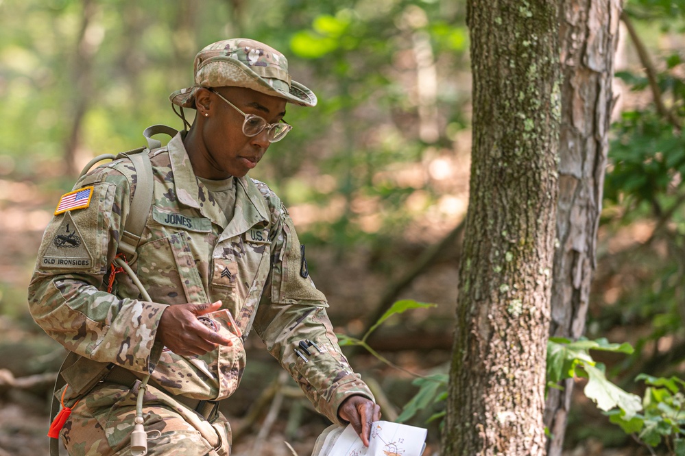 Army Reserve Sgt. Alecia Jones searches for her next point