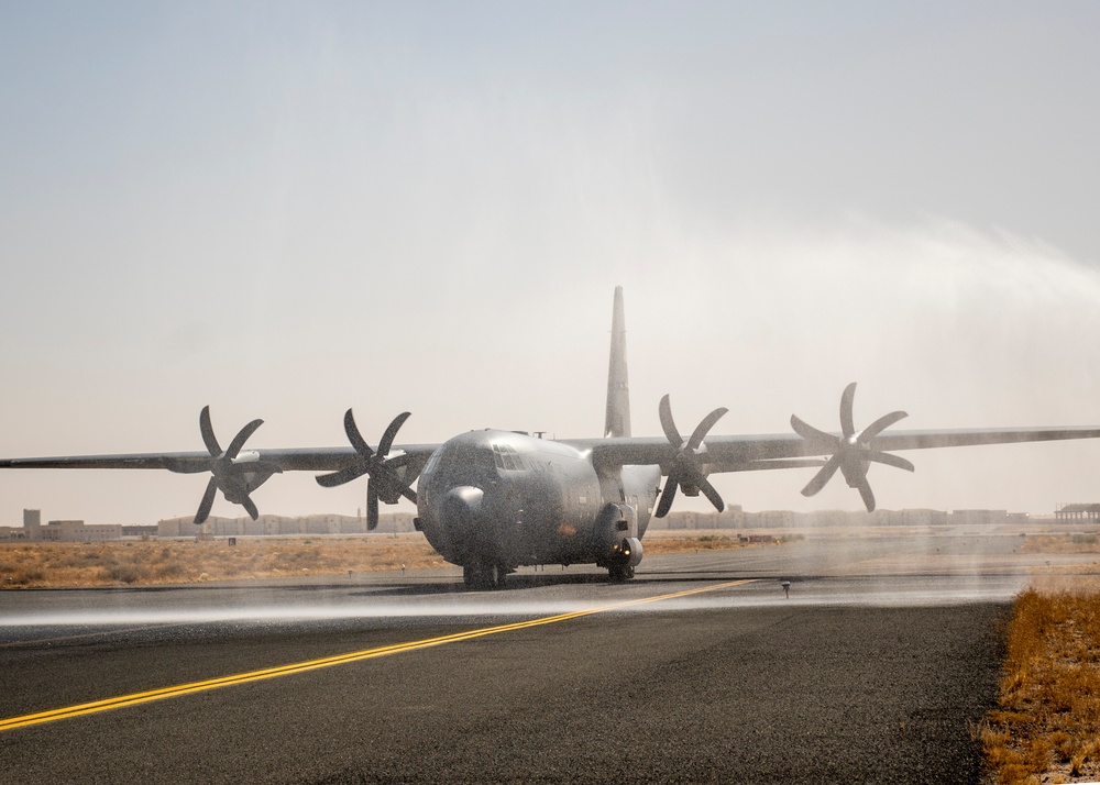 386 AEW Commander Fini Flight