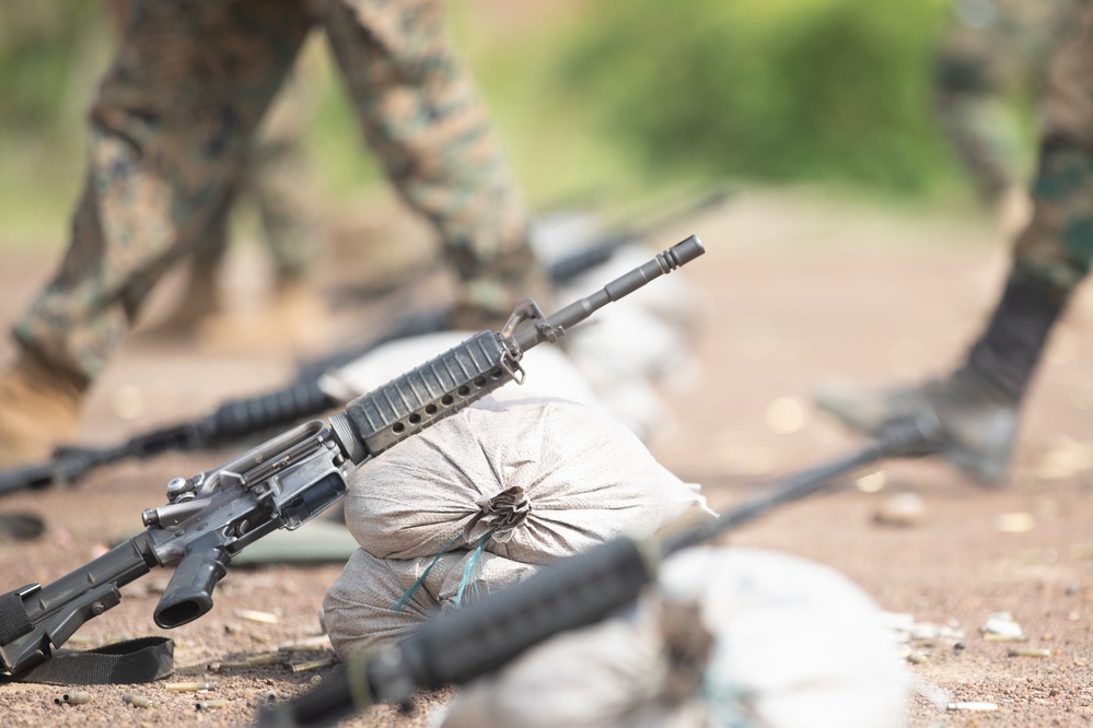 U.S. service members and Ghana Armed Forces train in marksmanship