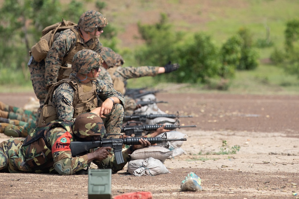 U.S. service members and Ghana Armed Forces train in marksmanship