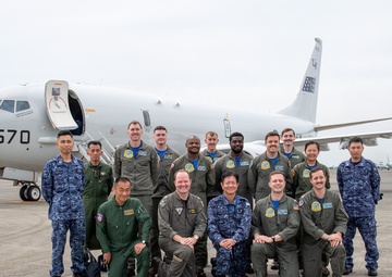 Patrol Squadron Two Six Hosts JMSDF Commander in Chief