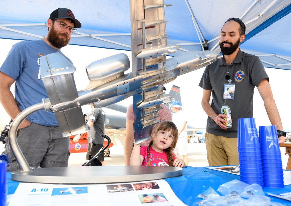 AEDC attends The Great Tennessee Air Show, educates public of important mission