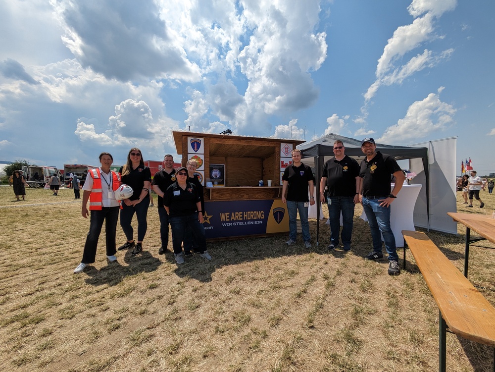 2d TSB personnel highlight career opportunities during Hessentag 2023