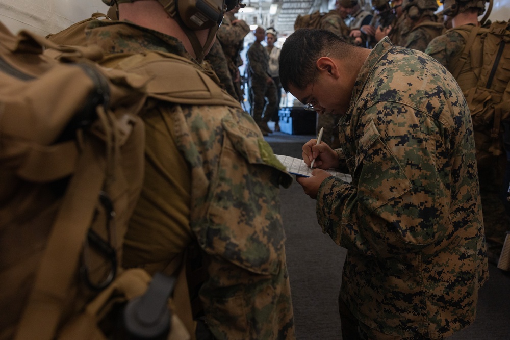 BLT 2/1 reinforcement fly-away drills