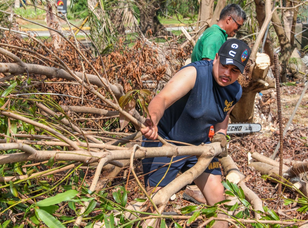 USS Shiloh Sailors Participate in Cleanup after Typhoon Mawar