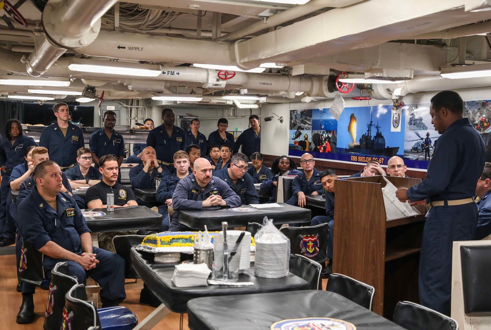 USS Shiloh Conducts Battle of Midway Ceremony