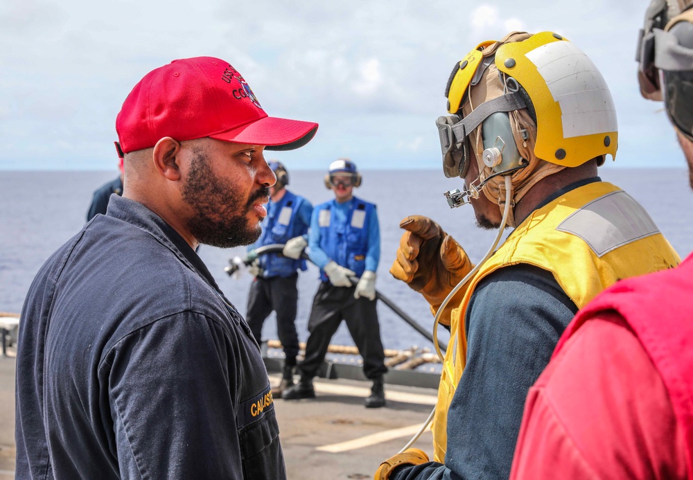 USS Shiloh Conducts Crash and Salvage Drill