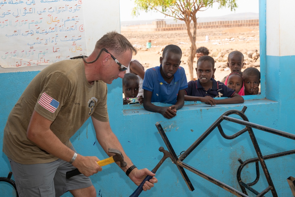 Service Members Delivers Supplies to Local Djiboutian School