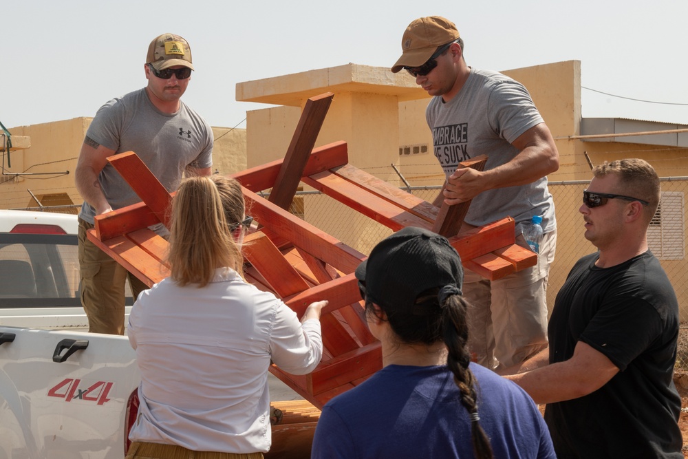 Service Members Delivers Supplies to Local Djiboutian School