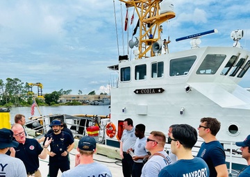 NSA PANAMA CITY FIREFIGHTERS RECEIVE INTENSIVE SHIPBOARD TRAINING BY ALABAMA FIRE COLLEGE