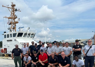 NSA PANAMA CITY FIREFIGHTERS RECEIVE INTENSIVE SHIPBOARD TRAINING BY ALABAMA FIRE COLLEGE