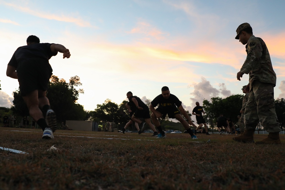 U.S. Army Soldiers of the 190th Engineer Battalion take the ACFT