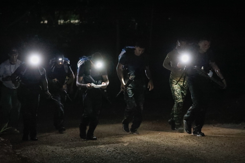 Commandos ruck at night during FC23