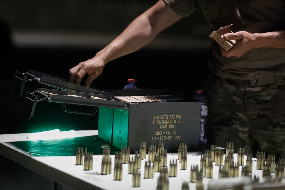 Commandos ruck at night during FC23