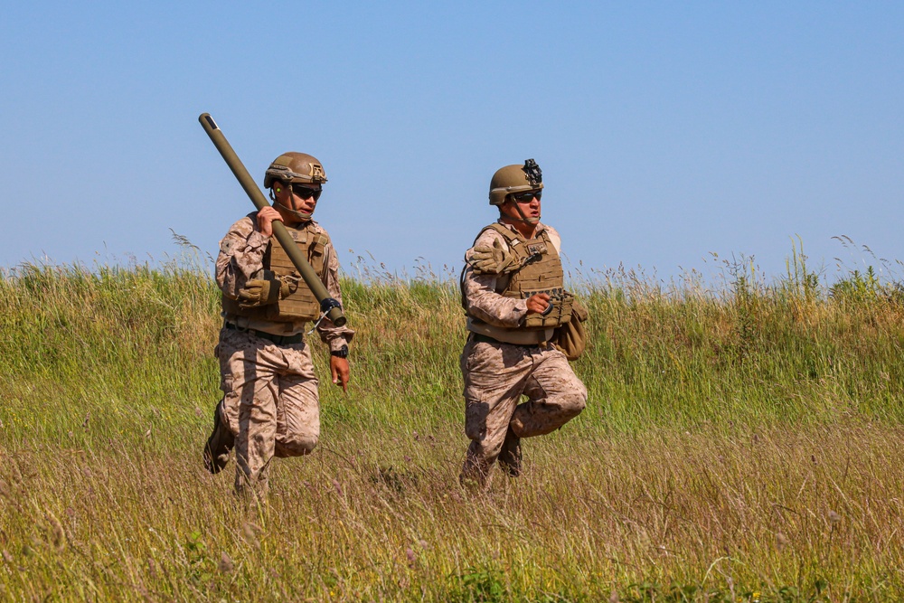 1st CEB conducts explosive breaching training