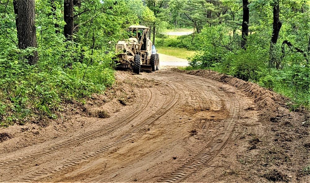 411th Engineers bring road-building skills to Fort McCoy troop project