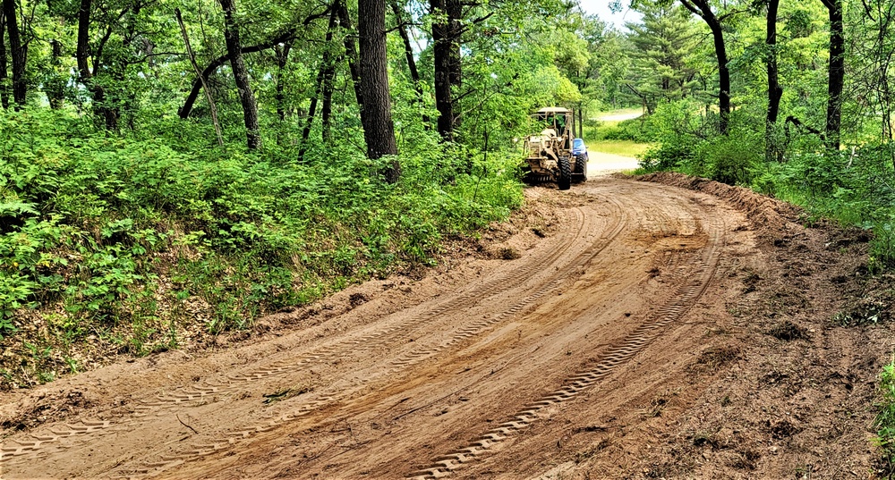 411th Engineers bring road-building skills to Fort McCoy troop project