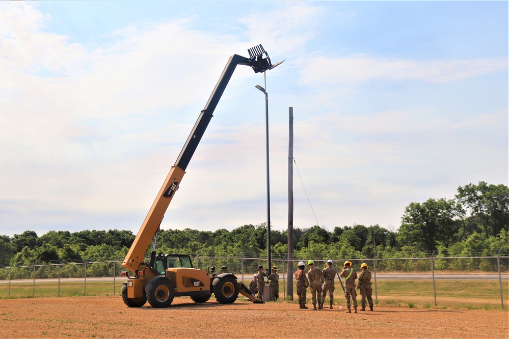 Army Reserve’s 389th Engineer Company supports troop projects at Fort McCoy
