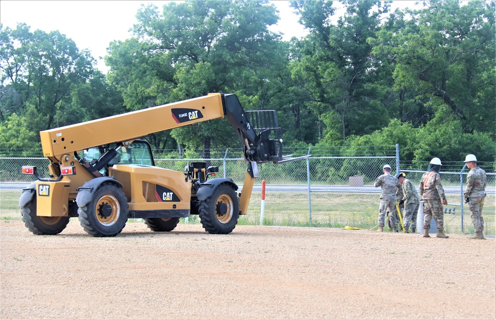 Army Reserve’s 389th Engineer Company supports troop projects at Fort McCoy
