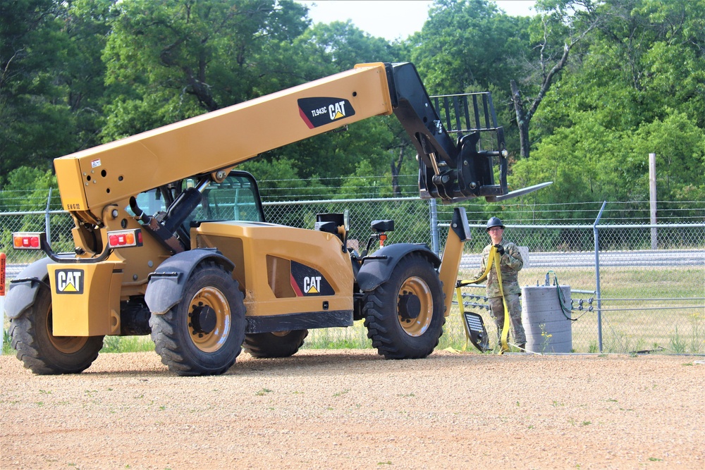 Army Reserve’s 389th Engineer Company supports troop projects at Fort McCoy