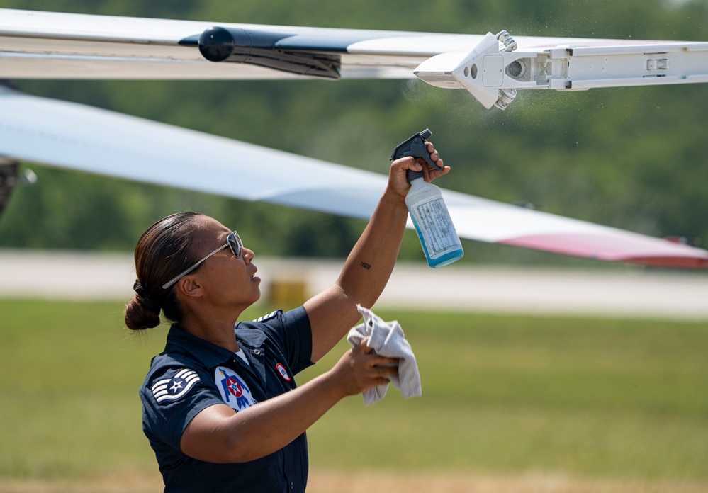 Thunderbirds take flight in Latrobe