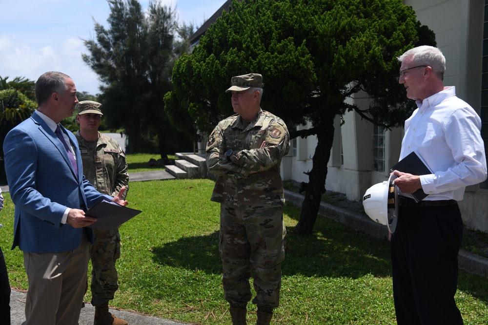 Maj. Gen. John Allen visits Kadena Air Base