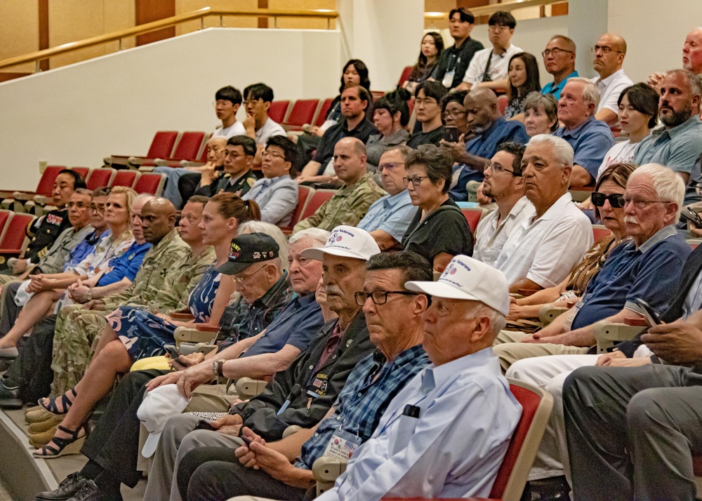 Eighth Army welcomes Korean War vets back to peninsula