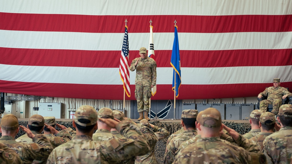 8th Communications Squadron Change of Command