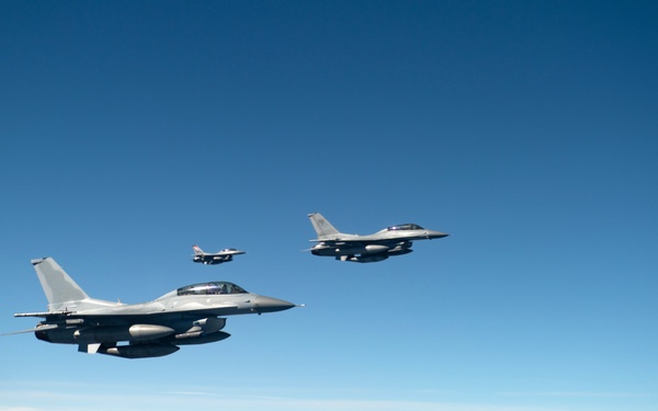 Wolfpack, ROKAF refuels for Red Flag