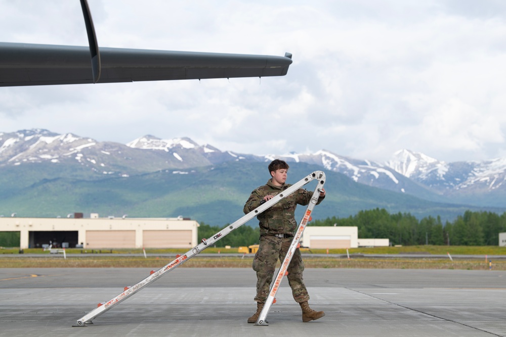 RF-A 23-2 in the air and on the ground