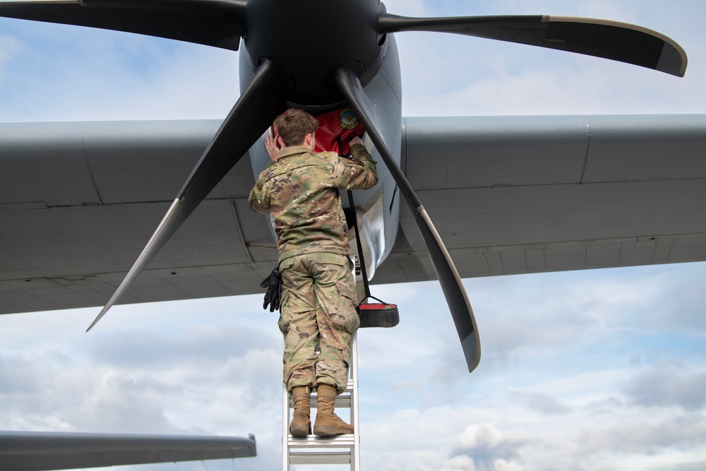 RF-A 23-2 in the air and on the ground